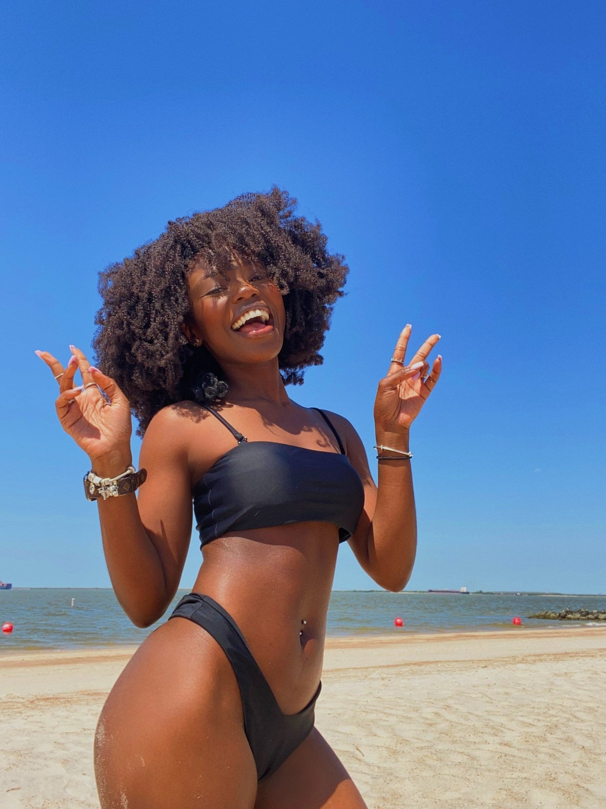 BAUDOUIN BIKINI TOP IN LIQUORICE BLACK - PINKCOLADA
