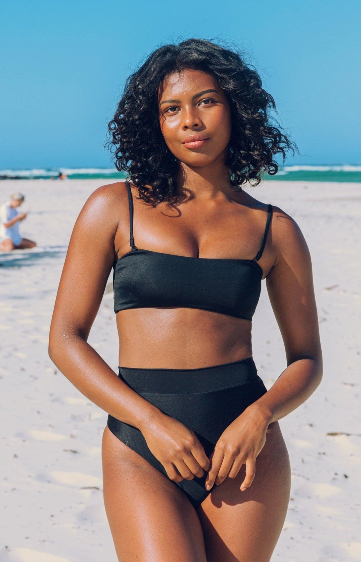 BAUDOUIN BIKINI TOP IN LIQUORICE BLACK - PINKCOLADA