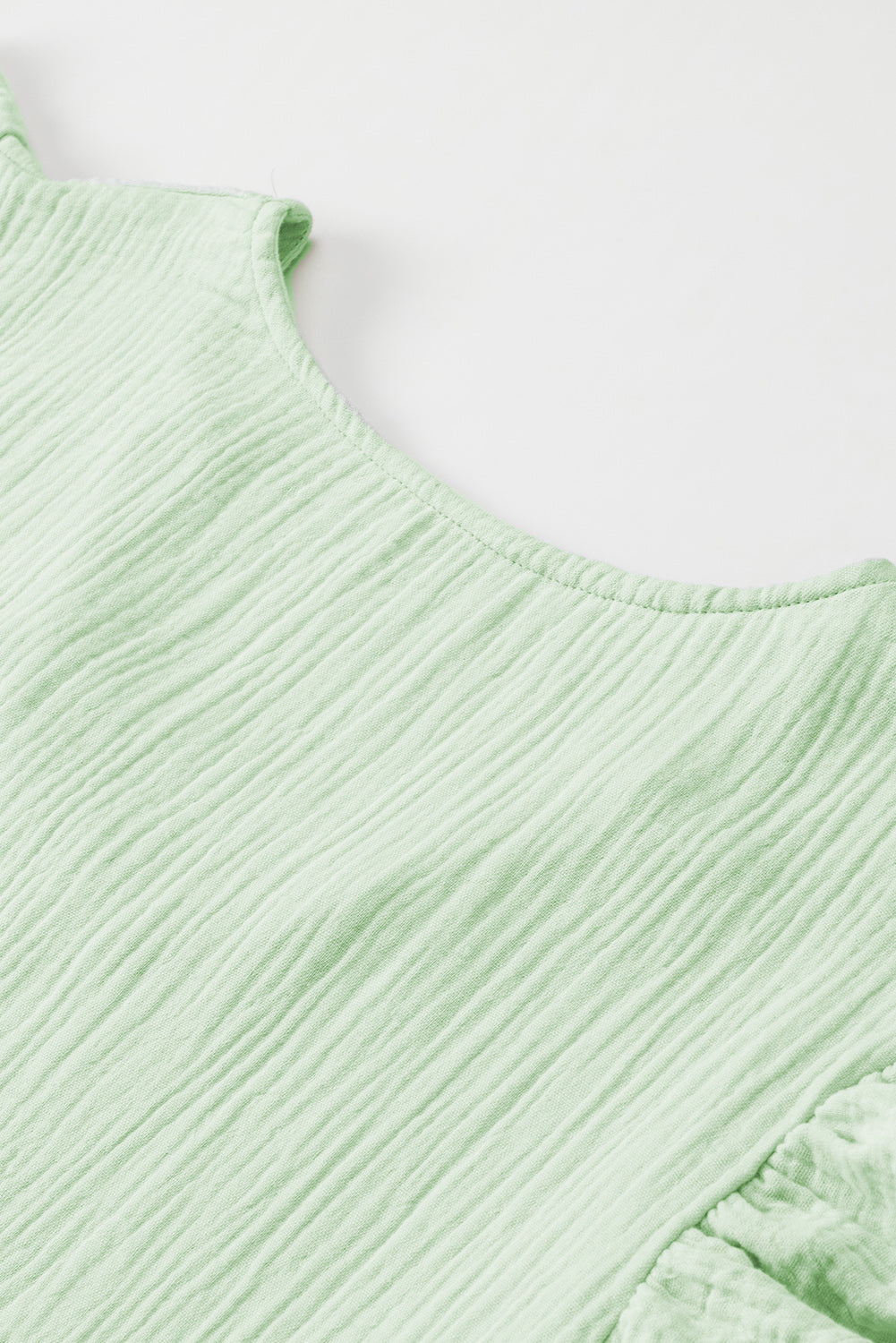 Green Crinkled Texture V Neck Ruffled Sleeve Tops & Shorts Set