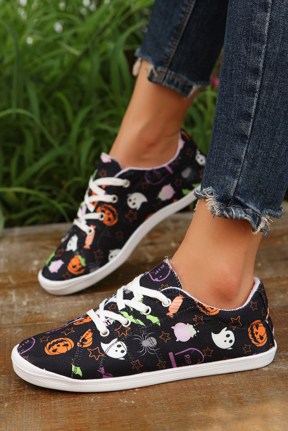 Bright White Halloween Ghouls & Pumpkin Sneakers