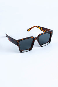 Black Amber Frame Retro Square Sunglasses